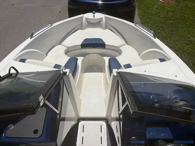 2015 Larson LS185S 18.5ft in Powerboats & Motorboats in Trenton - Image 4