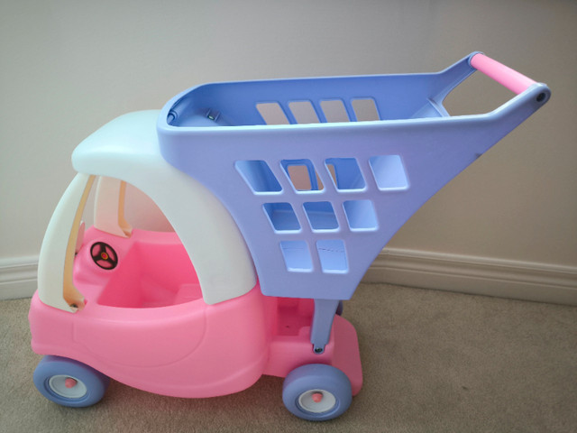 Little Tikes Role Play Princess Cozy Coupe Shopping Cart in Toys & Games in Markham / York Region - Image 3