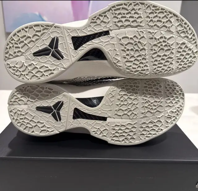 Kobe 6 Protro All Star 2.0 in Men's Shoes in Markham / York Region - Image 5