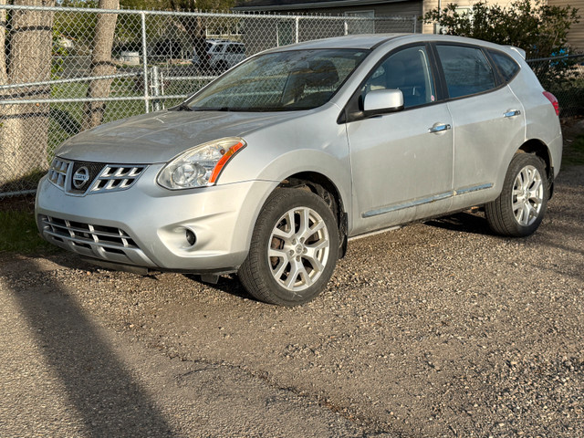 nissan rogue in Cars & Trucks in Calgary