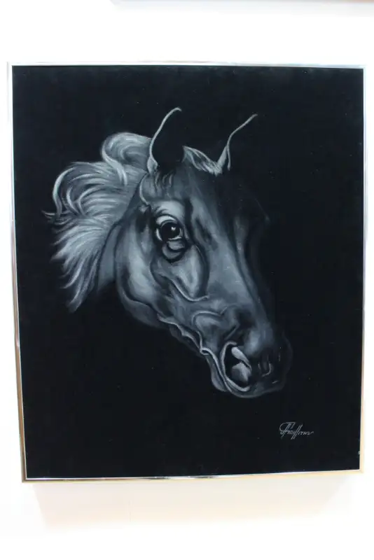 Original Horse Painting on Black Velvet in Arts & Collectibles in Grand Bend - Image 2