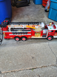 Vintage Firetruck with remote