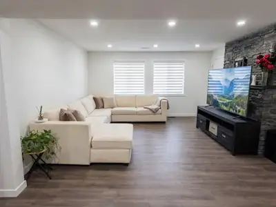 Bright ground level 2 bedroom basement suite in Langley, separate entrance, in-suite laundry, large...