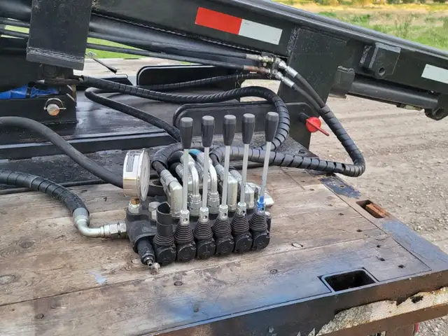 2022 DOOSAN 6000 LBS 22 FT in Heavy Equipment in Strathcona County - Image 6