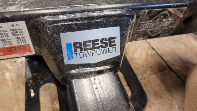 reese universal hitch in Other Parts & Accessories in City of Toronto - Image 2