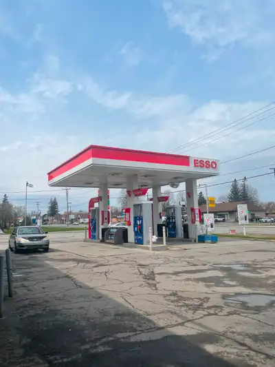 Reduced asking price by $50000 for quick sale. buyer can make thier offer. On a high-traffic gas sta...