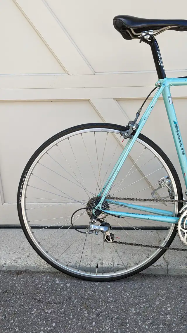 Bianchi Quattro Road Bike in Road in Markham / York Region - Image 3