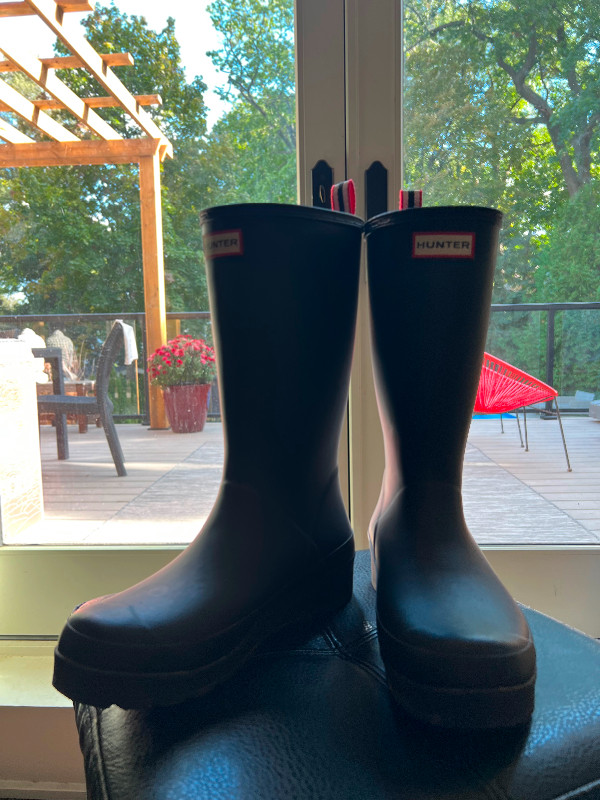 Hunter rain boots like new! Women’s size 10 Women's Shoes City of