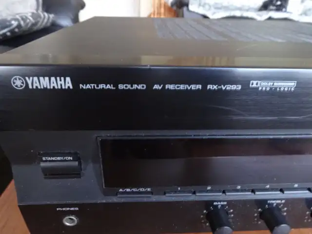 Yamaha RX-V293/5.1 Channel/Pro-Logic/190 Watt/ Natural Sound in Stereo Systems & Home Theatre in Markham / York Region - Image 3