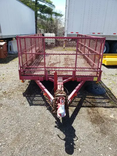 18 ft Car Trailer with Hydraulic serg brakes. Removable sides.15.9 length 78 in wide.