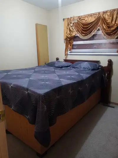 room for rent 4035900593 only for girls