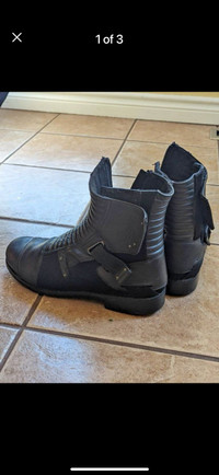 Motorcycle boots/ size 11.5
