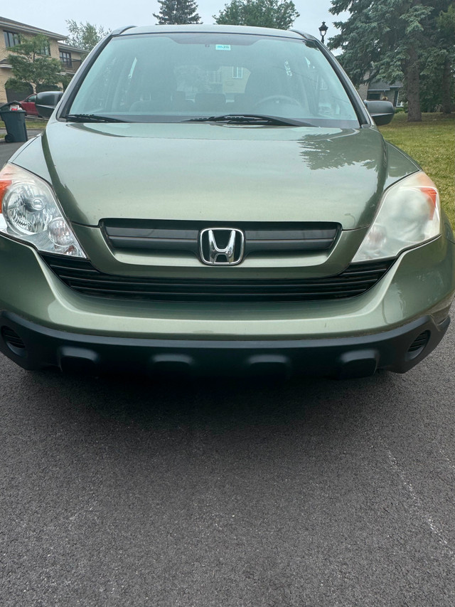 Reserved 2009 CRV AWD dans Autos et camions  à Ville de Montréal