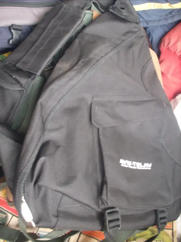 Gently used everyday backpacks & more for sale.   4101,4380,5315 in Multi-item in City of Toronto - Image 5