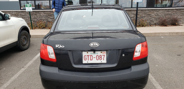 2006 Kia Rio for parts or repair in Auto Body Parts in Charlottetown - Image 2