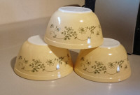 Vintage Pyrex Shenandoah Yellow with Green Flowers Mixing Bowls