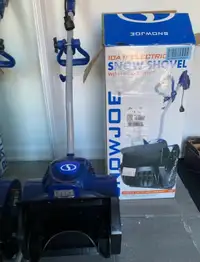 Snow shovel 