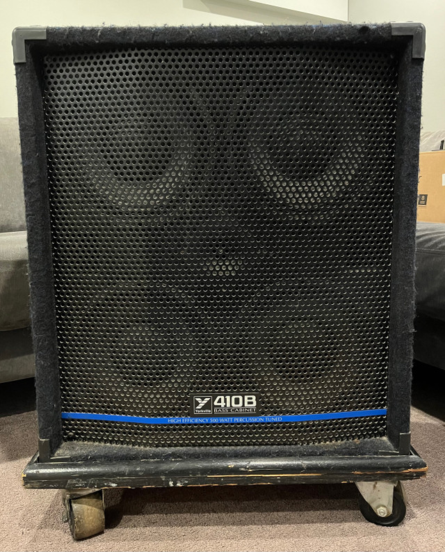 Yorkville 4x10 Bass Cabinet in Amps & Pedals in Hamilton