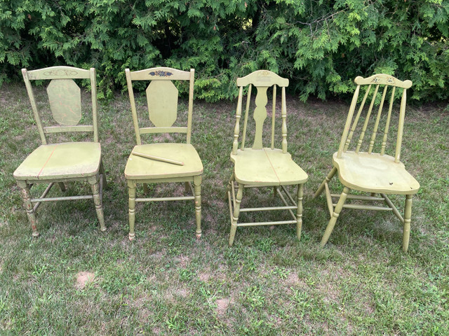 4 Old Wooden Kitchen Chairs/Green in Dining Tables & Sets in Norfolk County