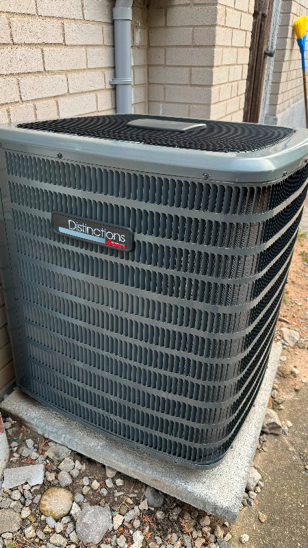 Amana Disintctions Complete Air Conditioner System! in Heaters, Humidifiers & Dehumidifiers in City of Toronto