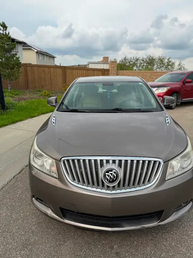 2010 Buick LaCrosse CXL-V6, Leather heated Seats, New battery.