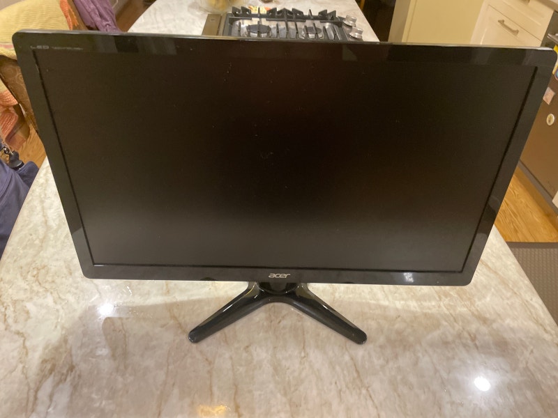 Free Acer computer Monitor no power cord Free Stuff Ottawa Kijiji