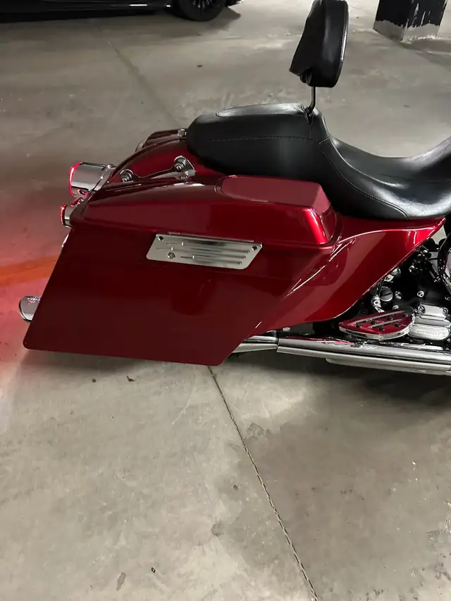 Harley Davidson street glide bags in Street, Cruisers & Choppers in City of Toronto - Image 3
