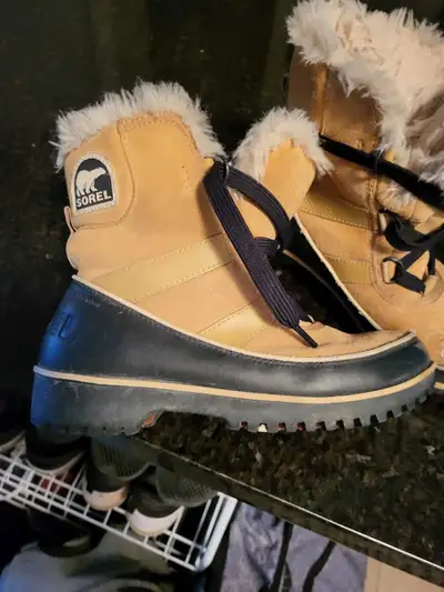 Sorel winter boots , View more