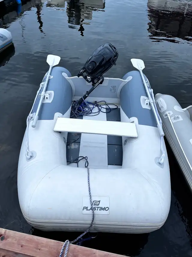 Plastimo Dinghy with 6HP Mercury Motor in Powerboats & Motorboats in Saint John - Image 3