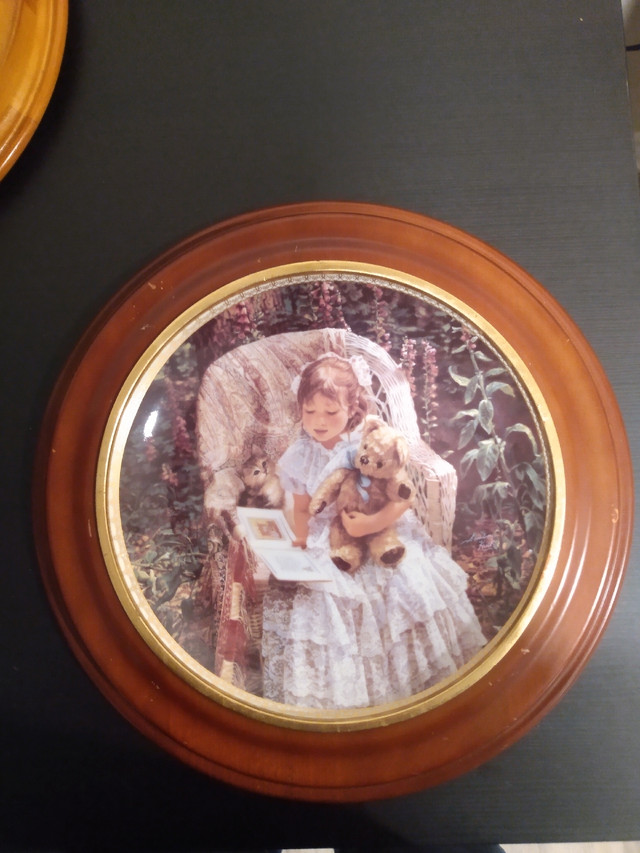 Sandra kucks collectable plates.... in Arts & Collectibles in New Glasgow - Image 3