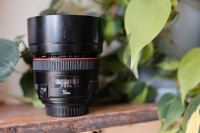 Canon EF 50mm 1.2 L Camera Lens