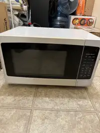 Hamilton Beach microwave 