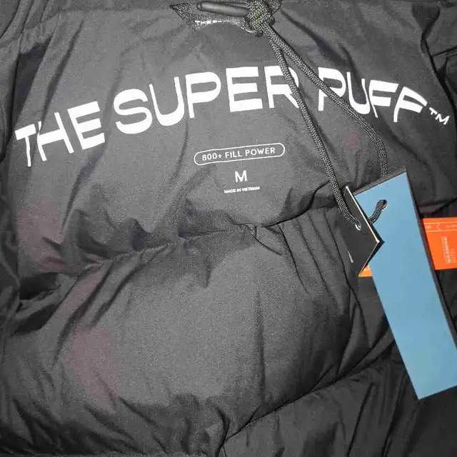 Super Puff Jacket  in Women's - Tops & Outerwear in Oshawa / Durham Region - Image 2