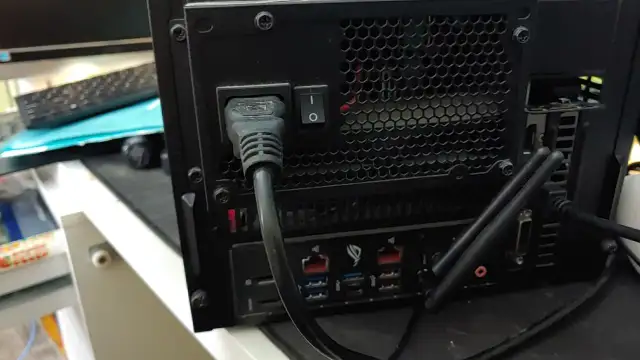 PC i5-8400 |  GTX 1660 in System Components in City of Montréal - Image 3
