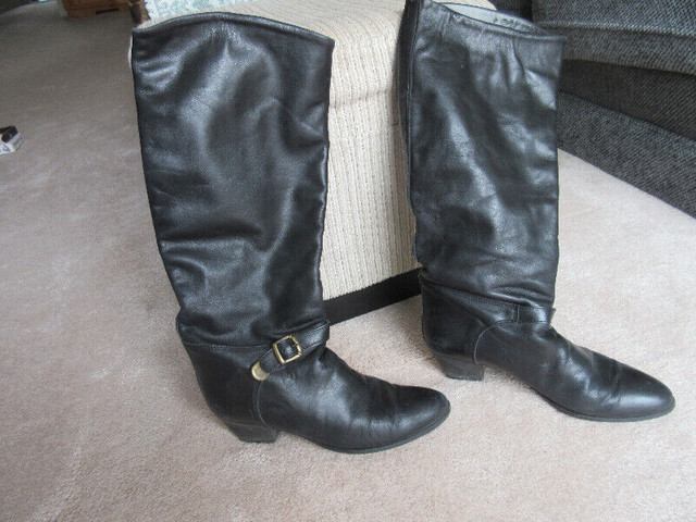 Leather/Suede ladies boots in Women's - Shoes in Hamilton