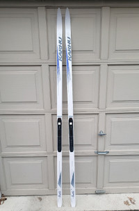 New 215 cm Cross Country Skis with Salomon SNS PROFIL Bindings W