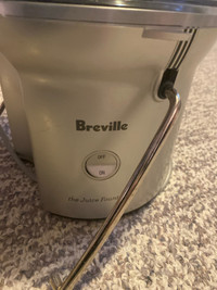 Breville juicer like new 