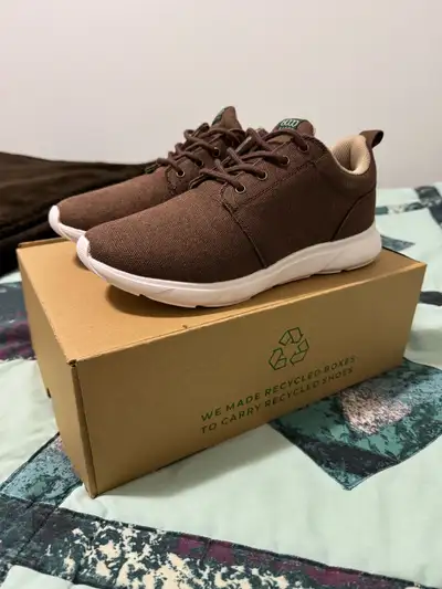 8000Kicks Explorer V2 Size 9M, View more