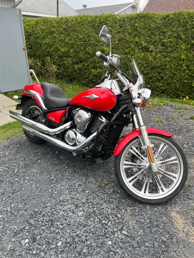 Magnifique kawasaki vulcan custom 2008 Prix pour vente rapide 1500$ pour en fin semaine j’ai plus le...