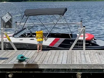 This 2015 Glastron GTS 180 is well equipped and has low hours. This very clean boat has a lot of com...