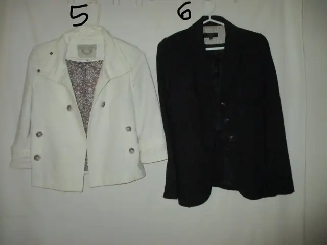 LOTS DE VÊTEMENTS FEMME in Women's - Dresses & Skirts in Trois-Rivières - Image 4