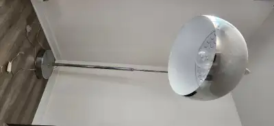 Lampe sur pied, View more