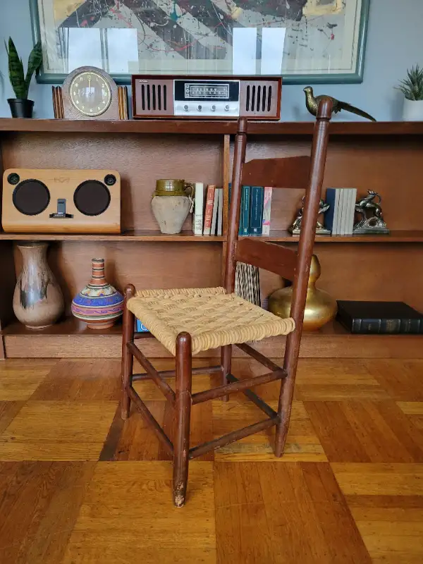 Antique Woven Rush Seat Ladder Chair in Chairs & Recliners in Downtown-West End - Image 4