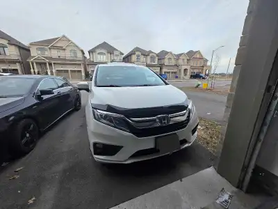 Sorry I will not respond to is it available questions. 2018 Honda odyssey Exl in good condition ,bra...