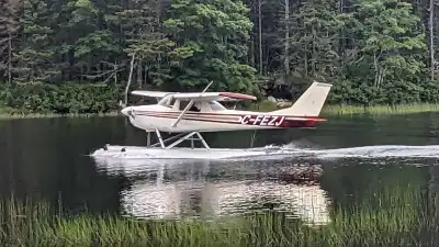 1968 Cessna 150H floatplane. 0-320 E2D 160 HP, 293 hrs since new from Aerotec. 1A175, 82/43 McCauley...