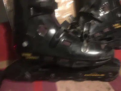 Men's Roller Skates Size 10 $ 20.00, View more
