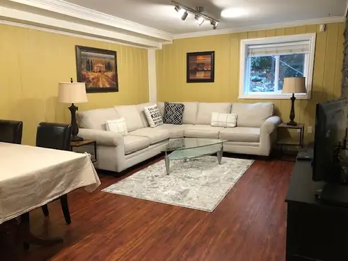 SEE ATTACHED YOU TUBE VIDEO OF THE SUITE . BUT PLEASE ALSO EMAIL MR FOR A VIDEO OF THE MAZING DECKS...