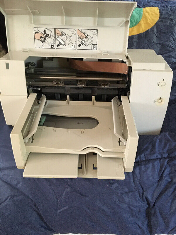 Umax imprimante scanneur Astra 610P plug and Play Color Scanner in General Electronics in Longueuil / South Shore