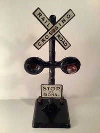 Marx 1940’s Metal  Rail Road Crossing  Model Train Toy 