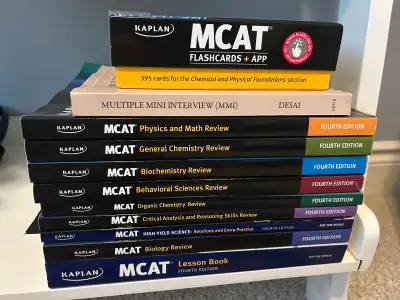Complete MCAT Kaplan Set + Flashcards + MMI Prep Book, View more